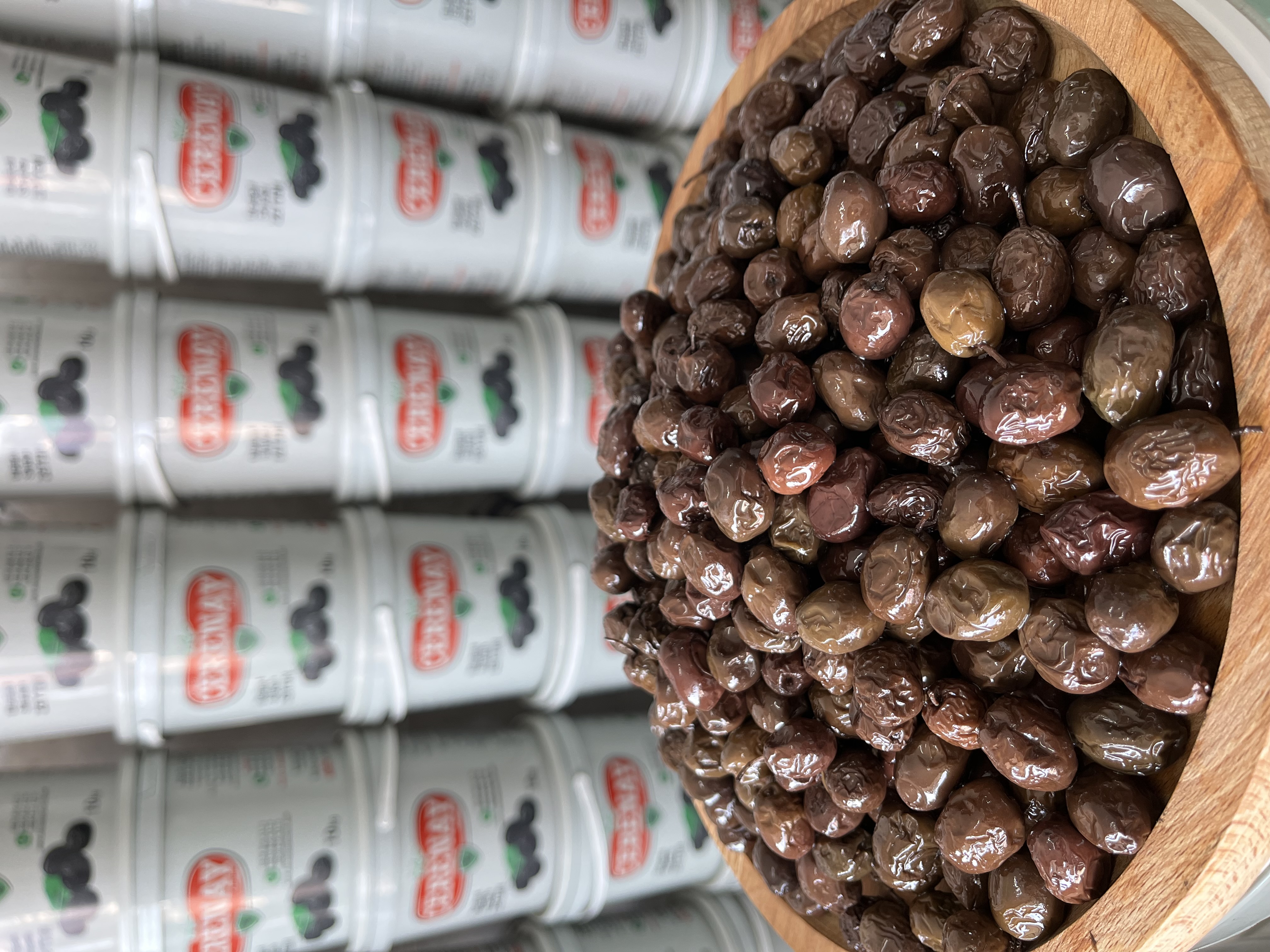 3B 2 kg Yağlı Sele Sofralık Kahverengi Zeytin 291-320 Kalibre - Cerenay Zeytincilik