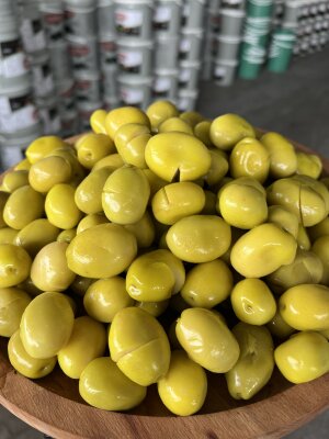 İRİ KIRMA ZEYTİN 10 KG - Cerenay Zeytincilik